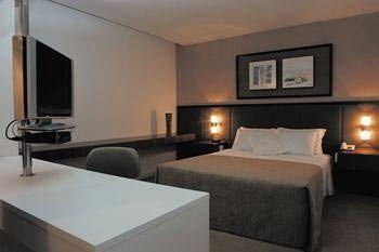 Plaza Hotel 4*